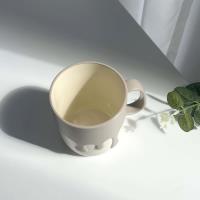 Y-8579 Cream-Colored Ventilation Cup