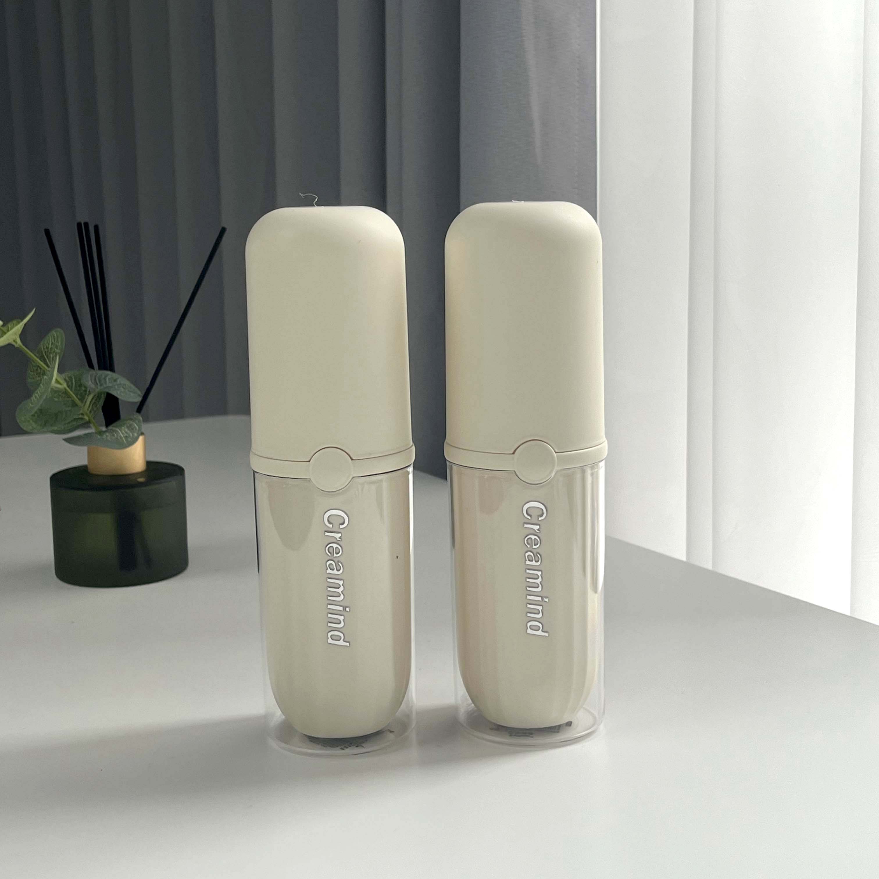 صندوق أسنان مزدوج ذو تصميم كريمي اللون من الطراز Y-8582.