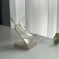 Y-8588 Cream-colored Whale Soap Dish