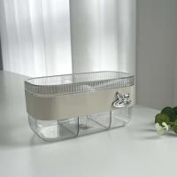 مربع التوابل ثلاثي الأقسام Y-9108 من ميليا (مغلف بشكل أنيق)