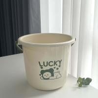 ي-5677، حقيبة دلو ذات طراز forest-chic.