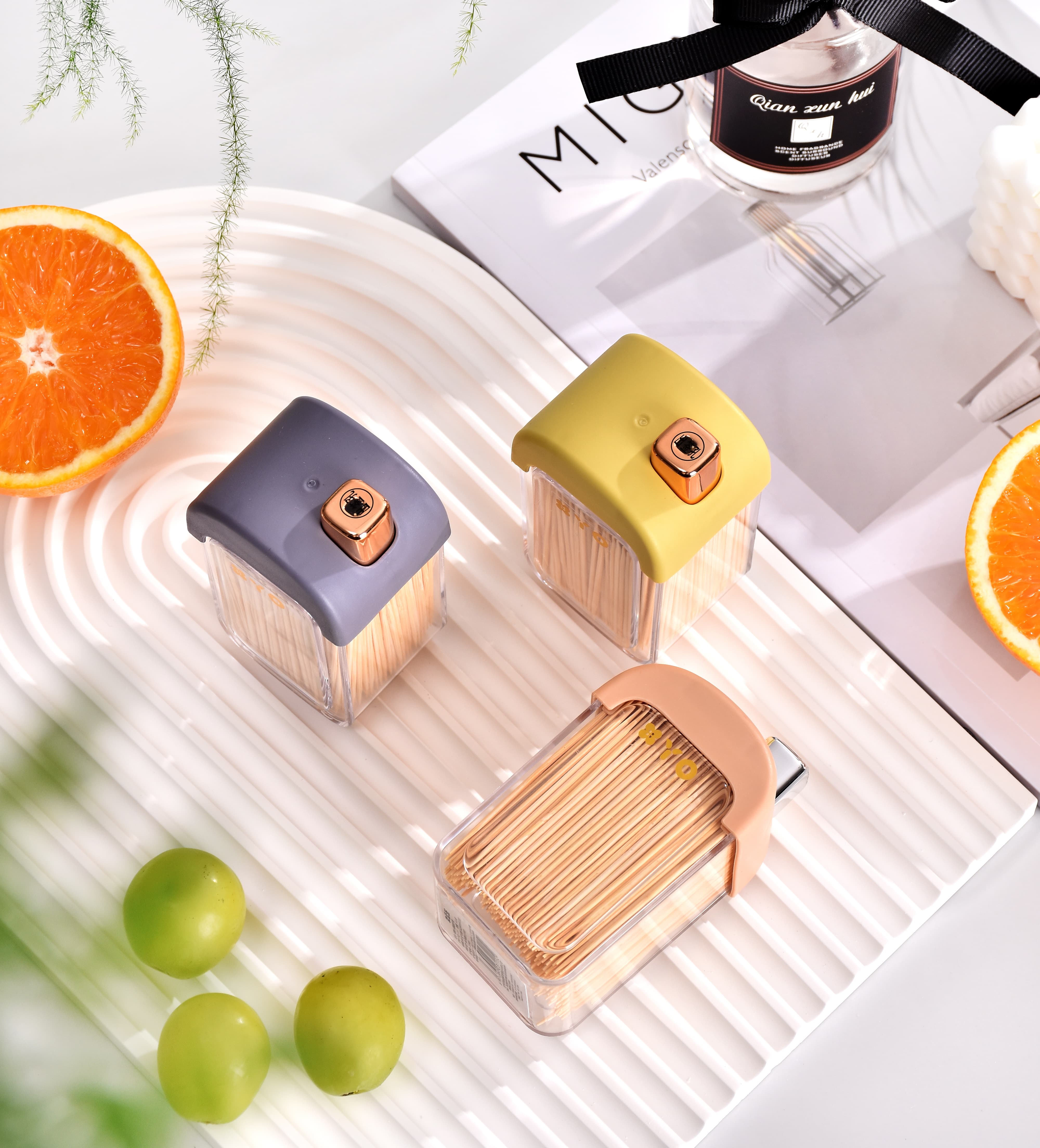 XYQ115 Luxury Lifestyle Small Cabin Packaged Toothpicks, 500 sticks per box, 10 boxes per set↓