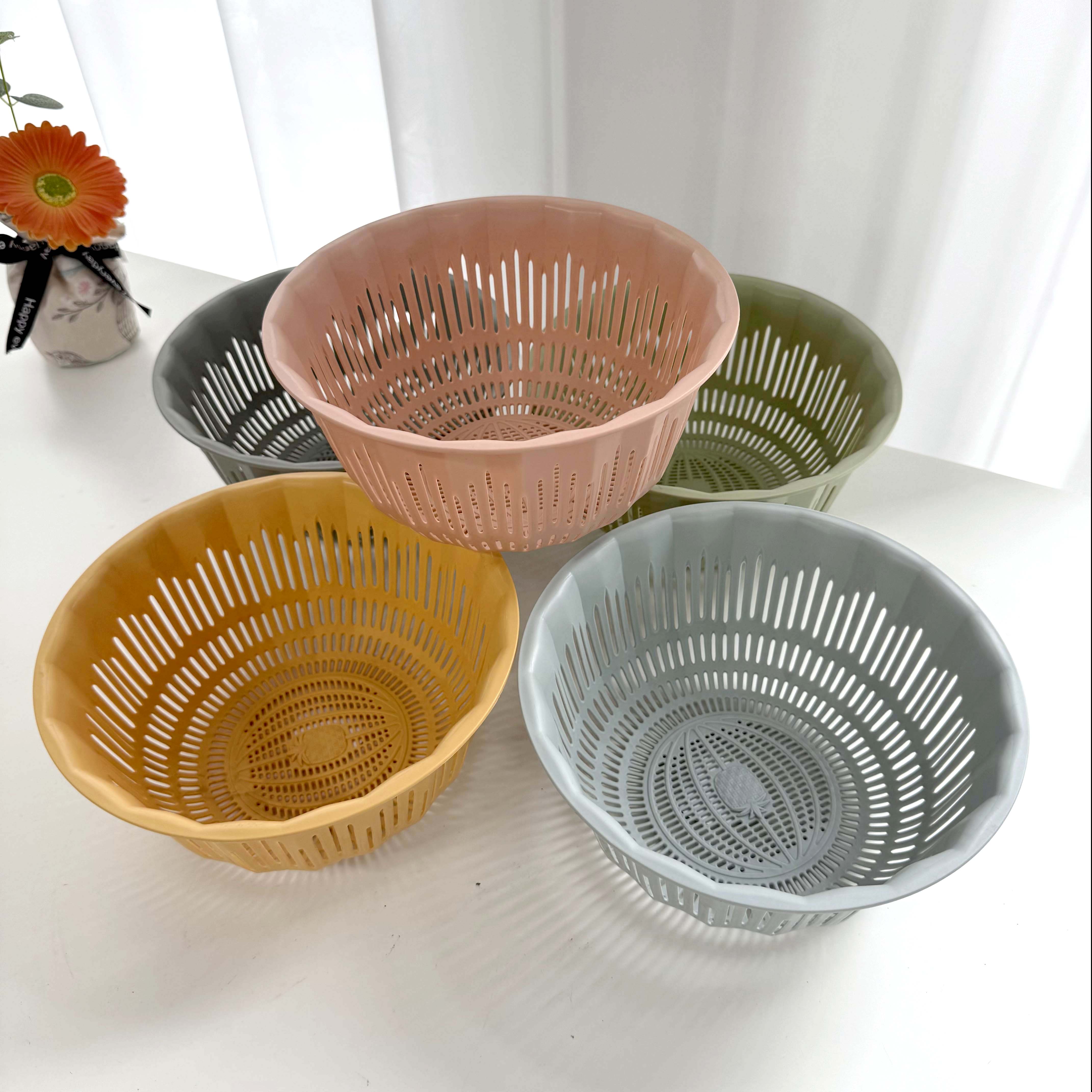 8067 baskets of pineapples