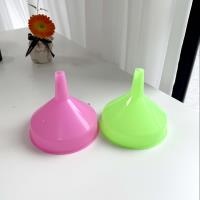 066精致实用漏斗（彩色）