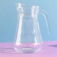 A hexagonal duck-billed glass pot