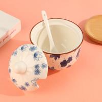 Small rhombus-patterned seasoning jar (maple leaf design)