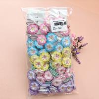 2 cordes à cheveux mignonnes décorées de fleurs.