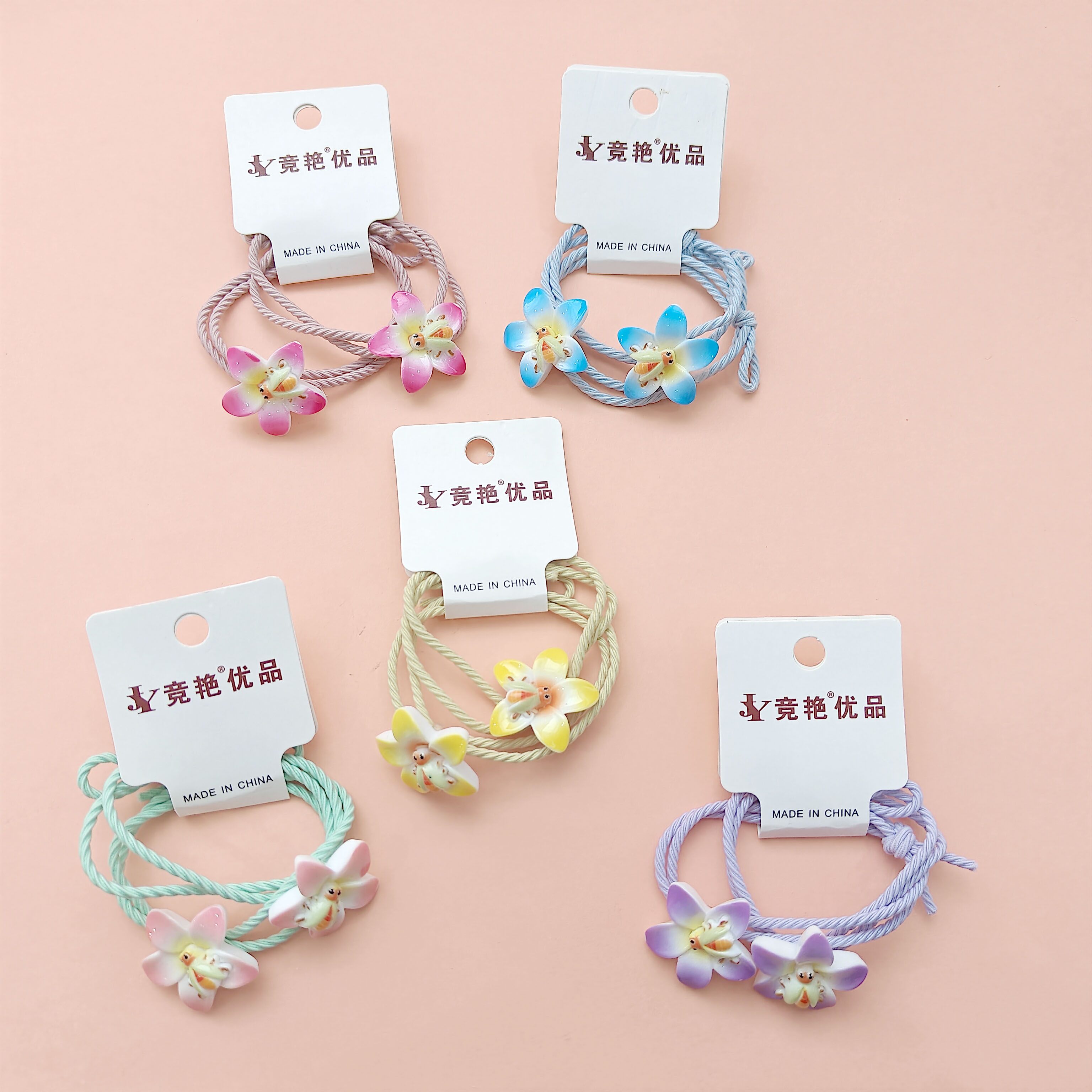 2 flower-decorated super-charming hairbands