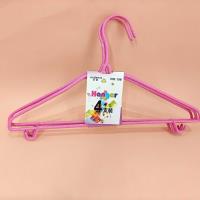 198-4 coat hangers