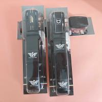 Des ceintures pour hommes en boîte (au hasard)