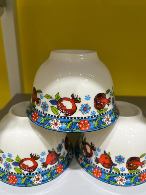 T 4 Pomegranate Blossoms