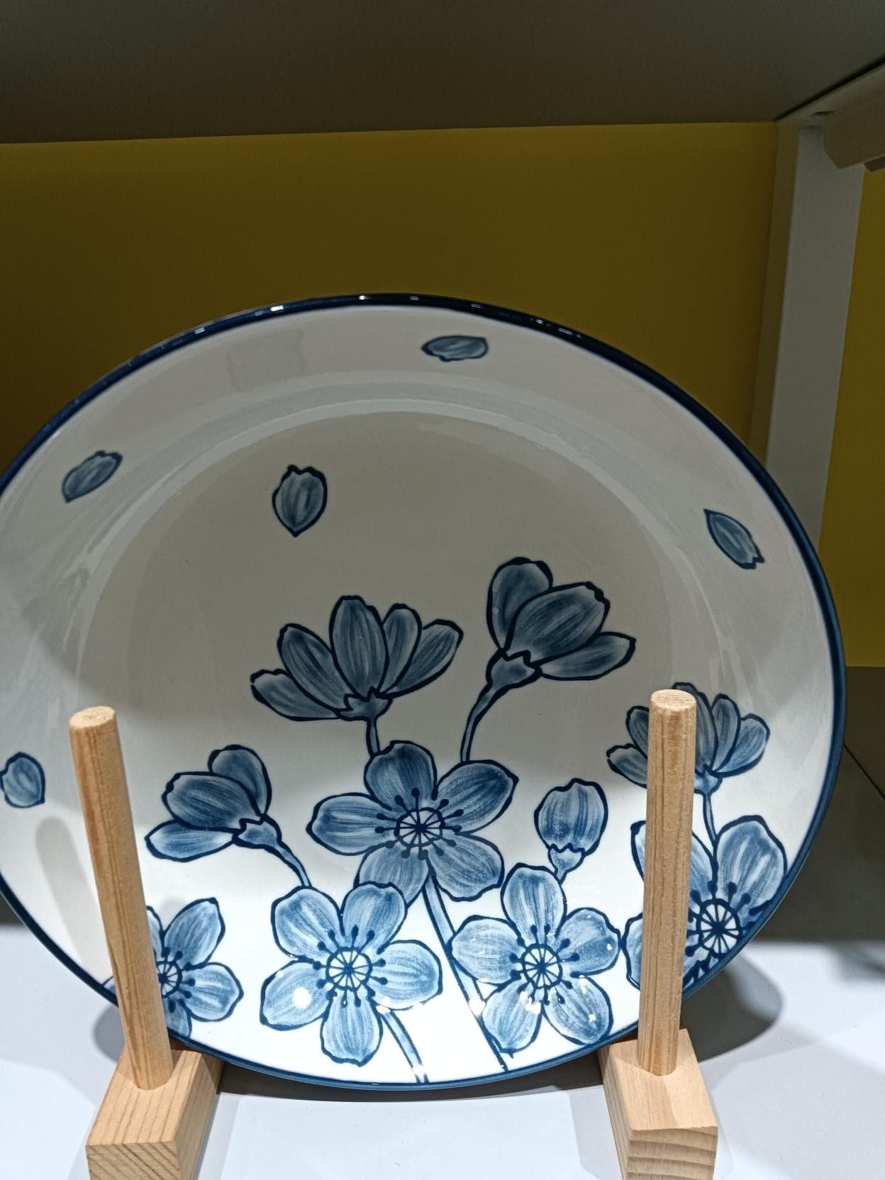 T 7-inch Sakura plate
