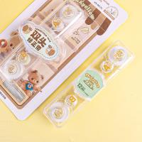 The XX-8275 correction tape set has a double-ended design with two different functions in one product.