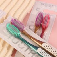 The new Inayme 441 double-tip eyeliner