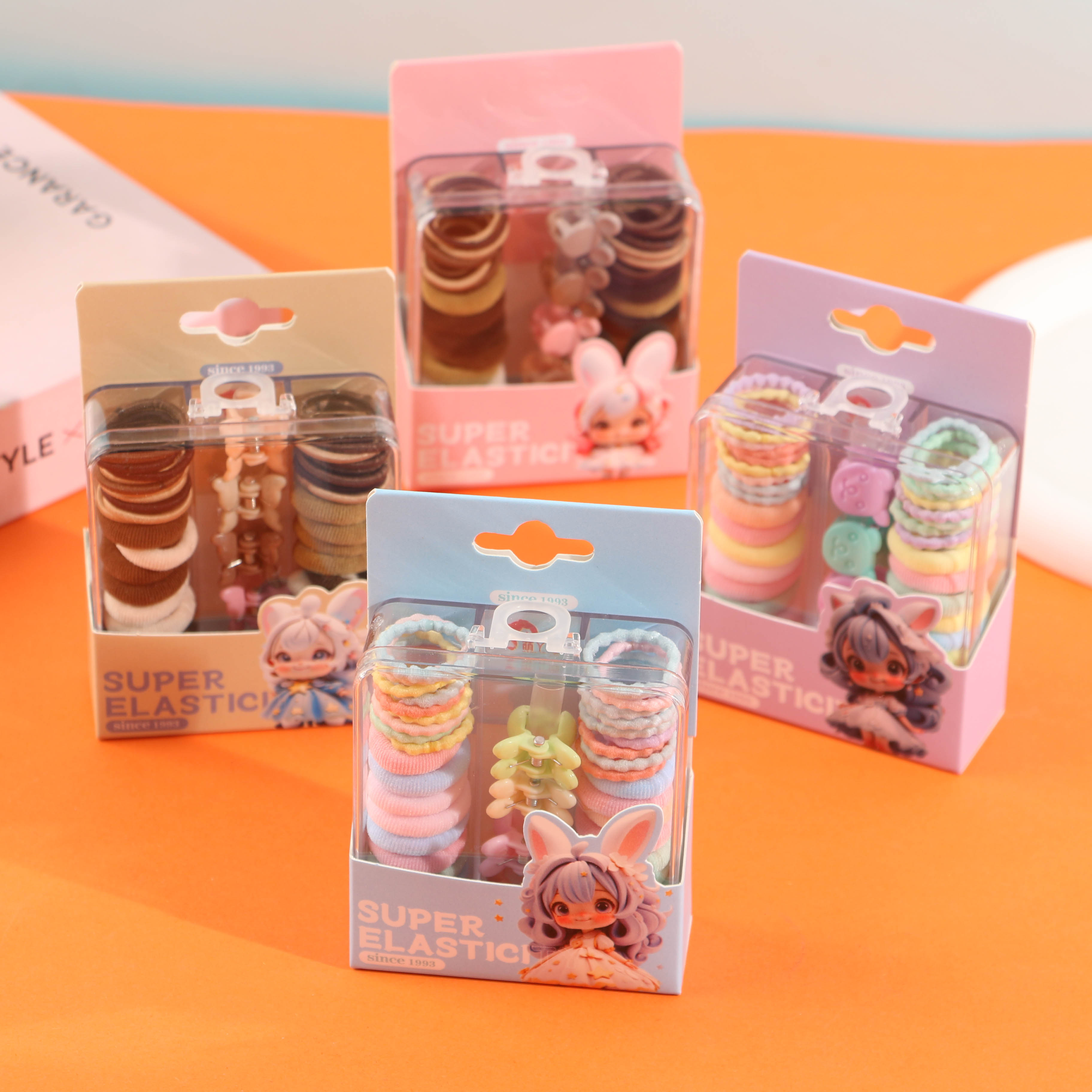 1116 Small Square Box, Black and Cream Color