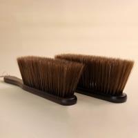 فرشاة التنظيف الكبيرة 8008 المصنوعة من الخشب الأسود والأخضر.