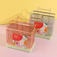 1٠٠٨ قفازات أكل باللون الفضي ذات شبكة محكمة.