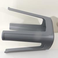 121 tabourets en cuir.