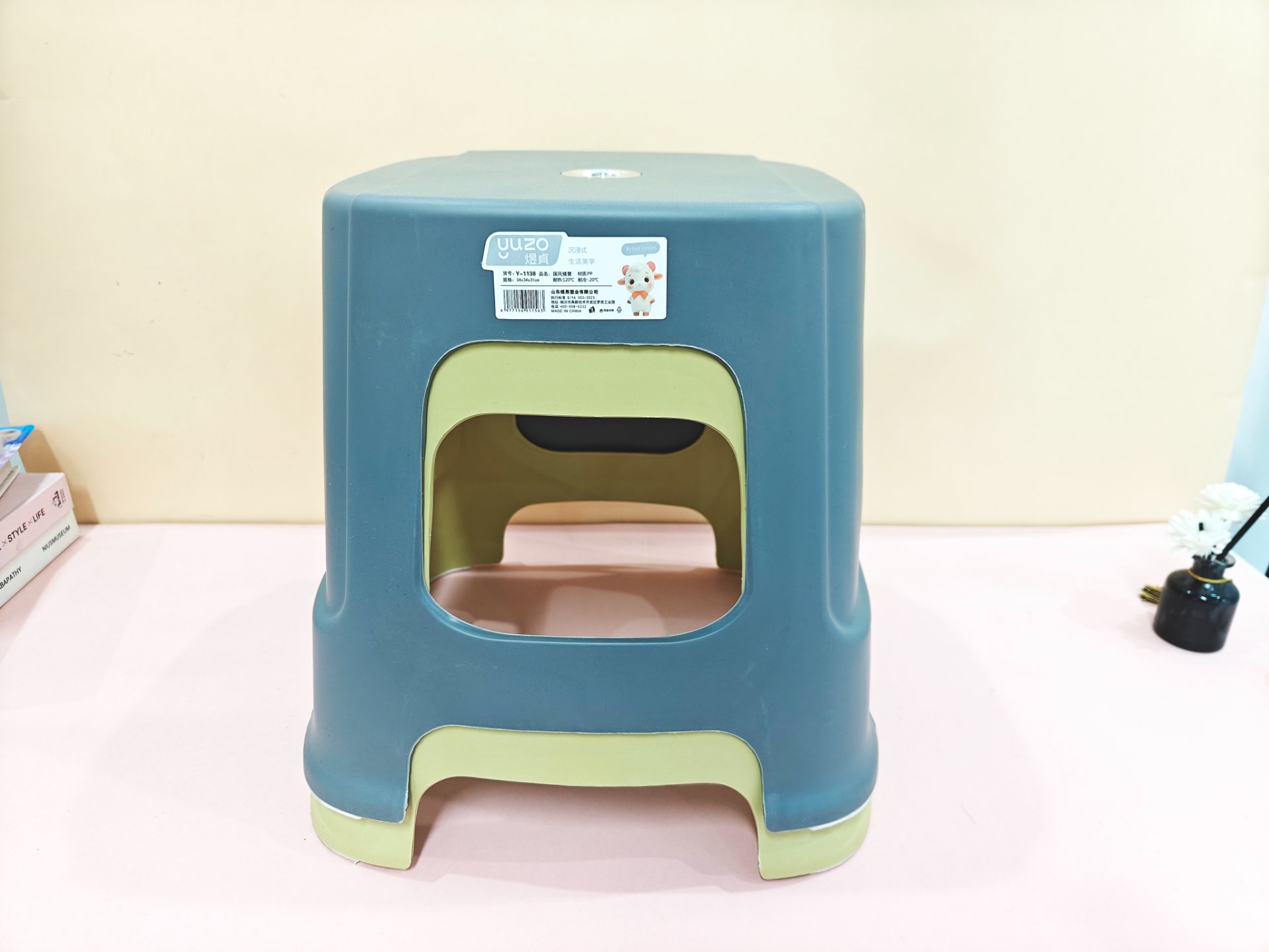 1138 Guofeng Low Stool