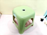 1141 مقعد صغير على الطراز الوطني.