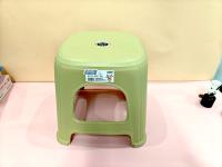 1141 مقعد صغير على الطراز الوطني.