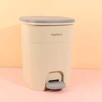 5170 square-shaped pedal trash bin