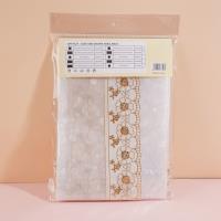 مفرش الطاولة المزخرف بالدانتيل الذهبي TE-33PL.