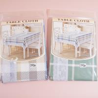 The TE-34PL composite flannel lace tablecloth measures 137*183 cm.