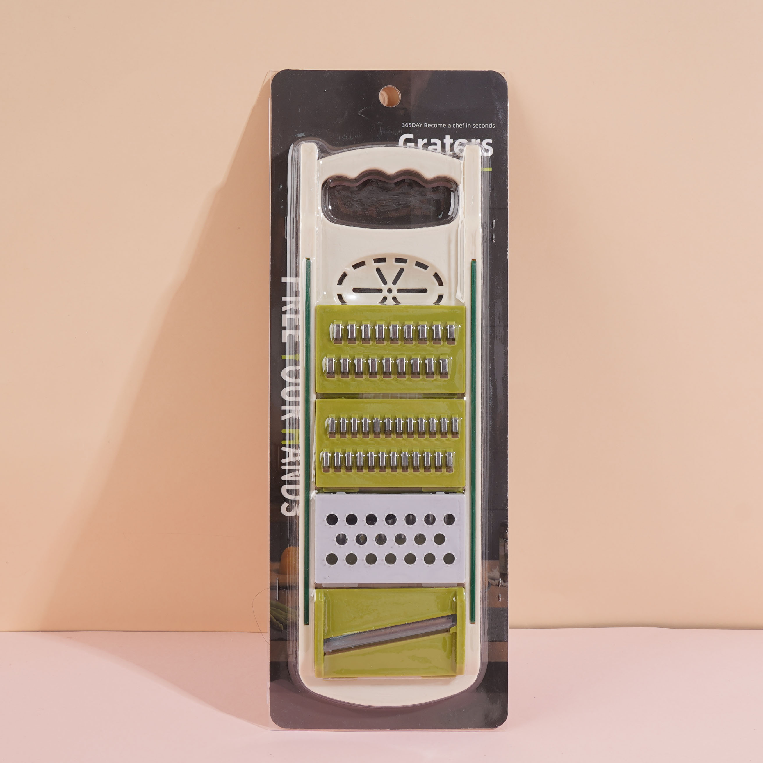 The XMD-A05 five-blade vegetable slicer is packaged in ABS plastic.