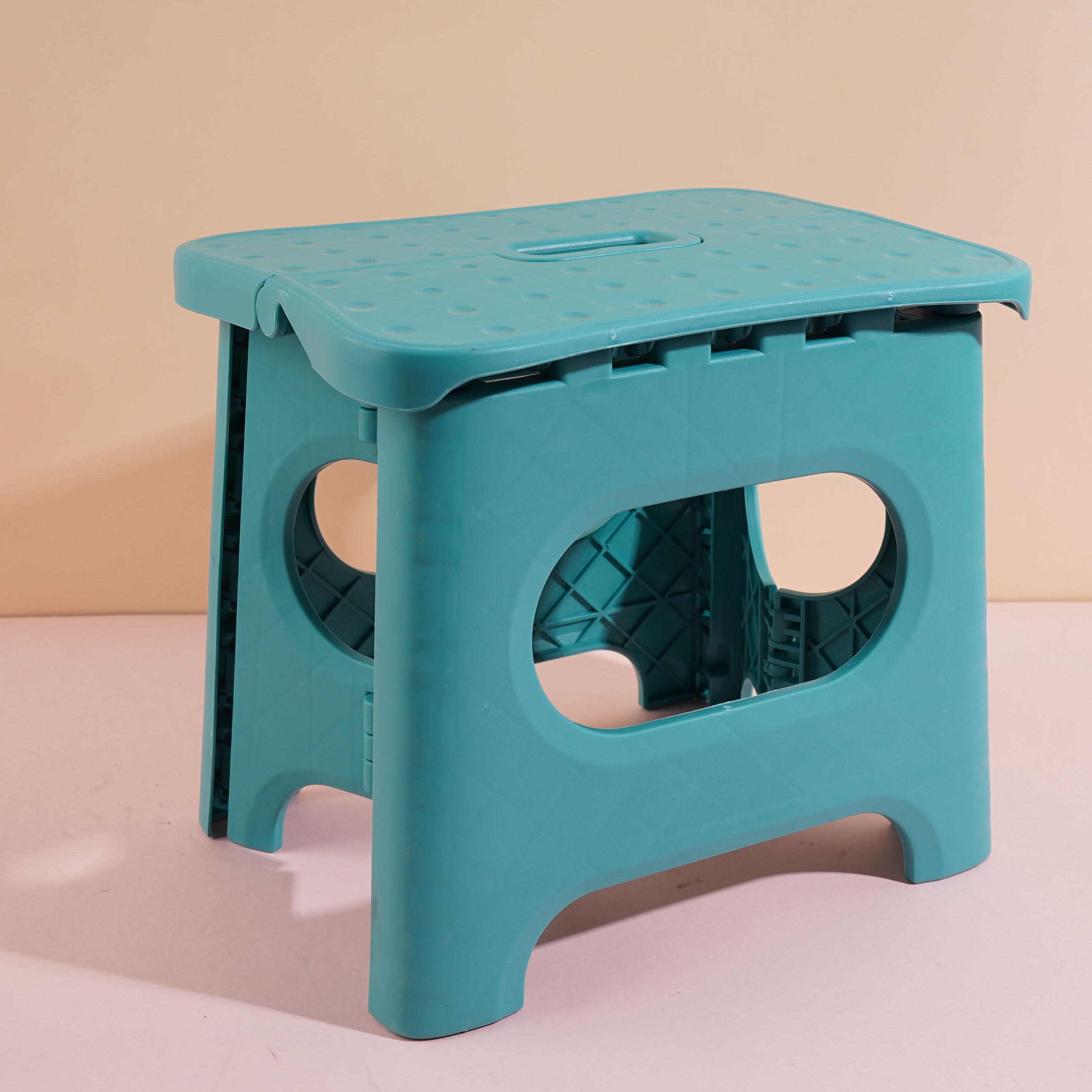 XMD-018 small stool