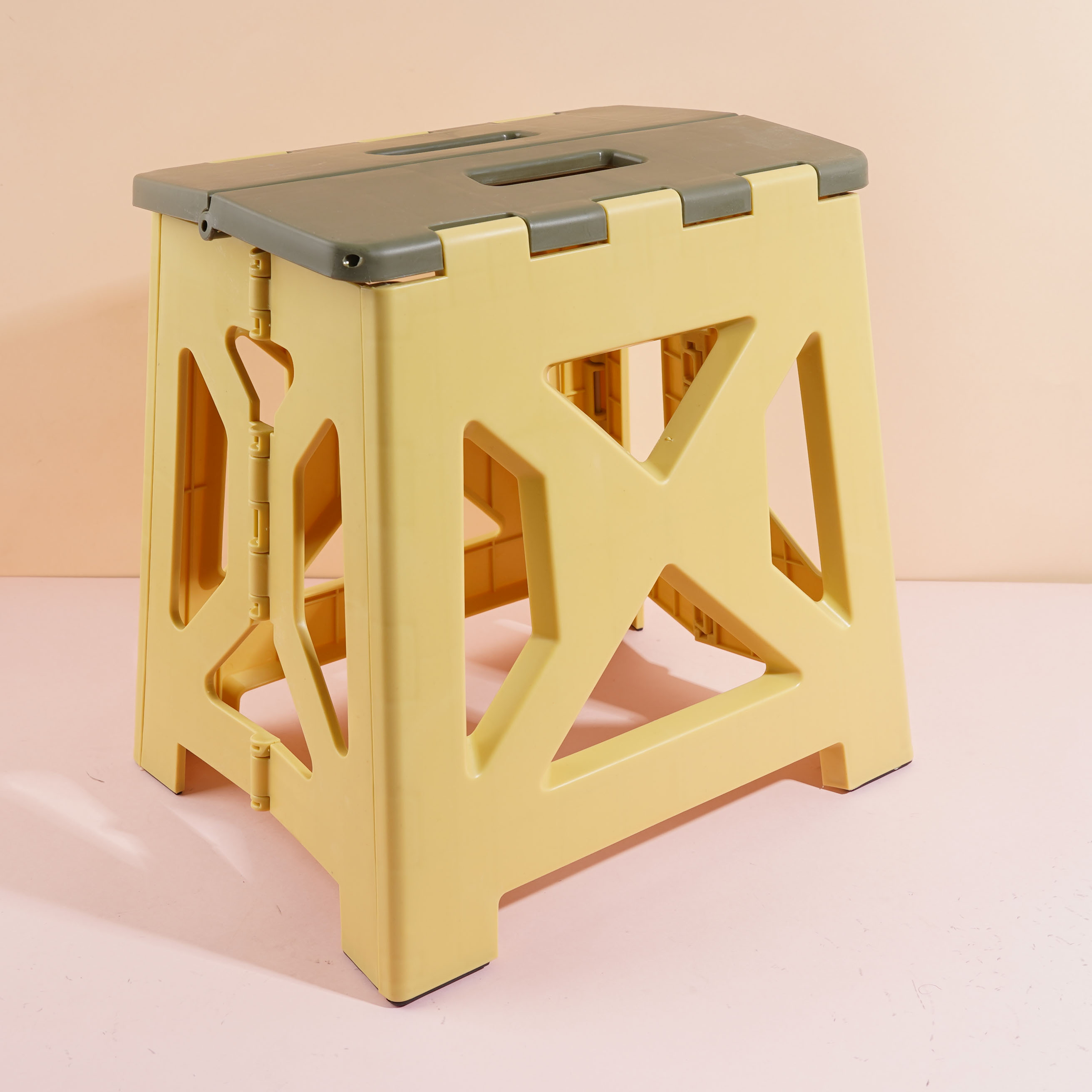 XMD-022 small stool