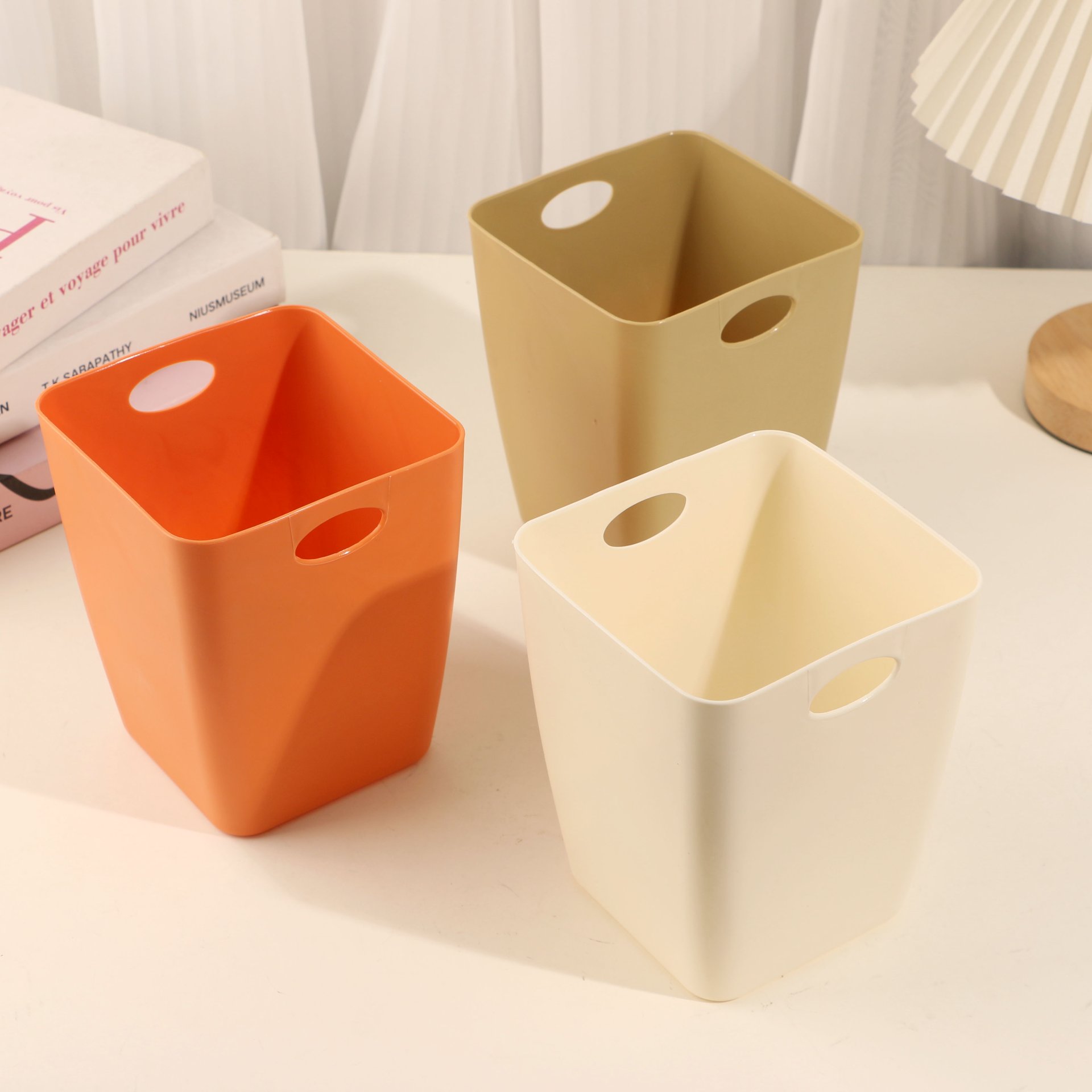 Yideluo 8291 Desktop Trash Bin