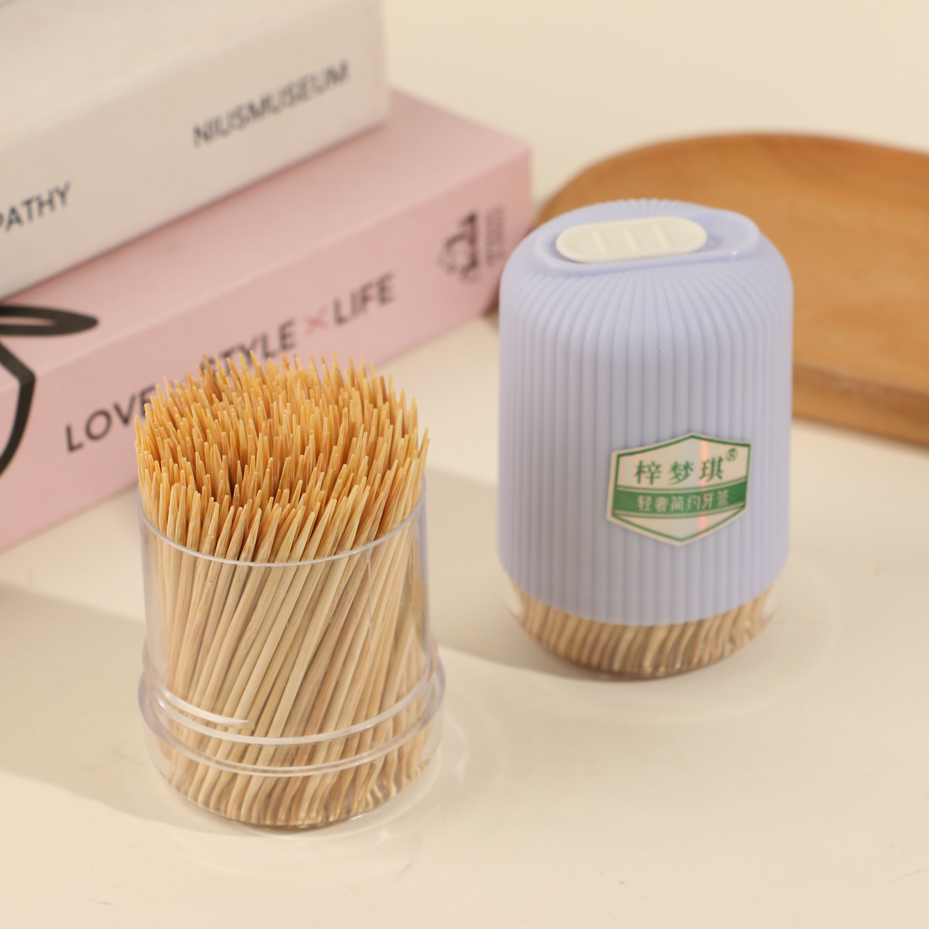 837 striped round bottle toothpicks