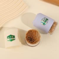 837 قلم تنظيف أسنان على شكل قارورة مخططة.