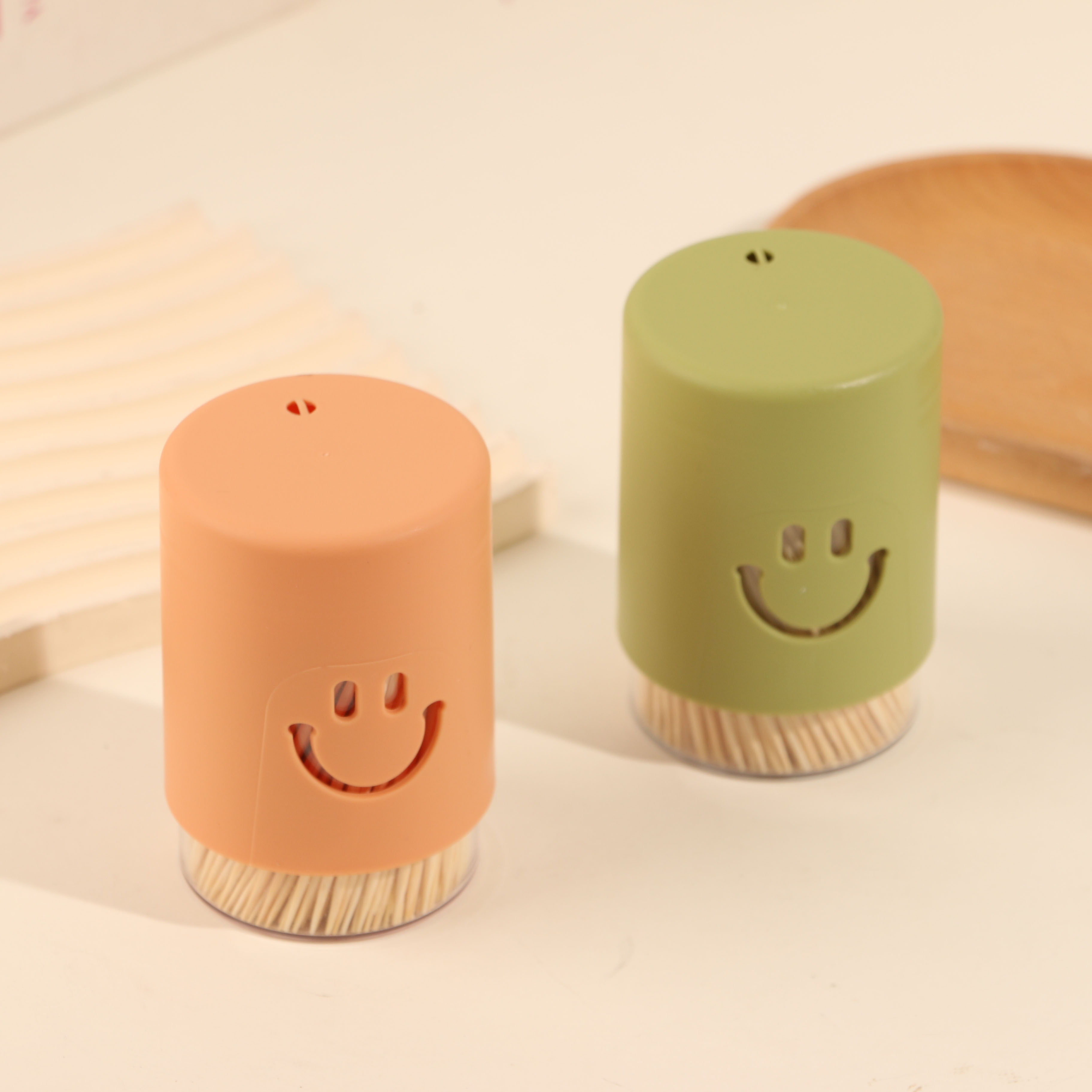 823-Smiley Double-Layer Thickened Toothpicks