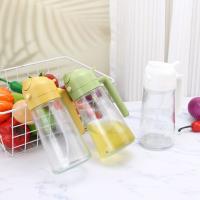 A dual-use oil bottle that can be sprayed or poured, with a capacity of 470ml.