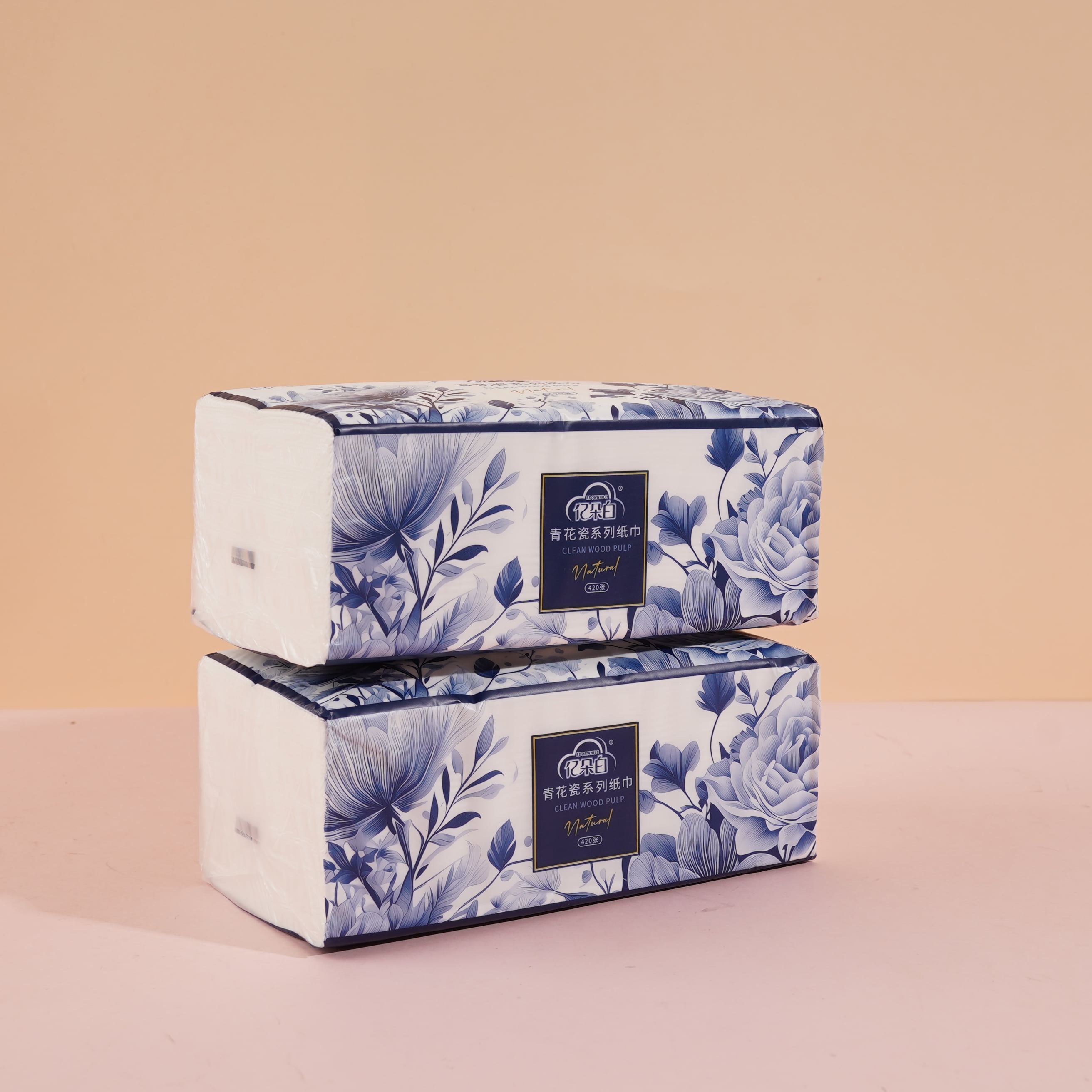 1500 لفائف من المناديل المصنوعة من الخزف الأزرق والأبيض.