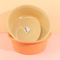 8 pots/vases, numbered from 1 to 74