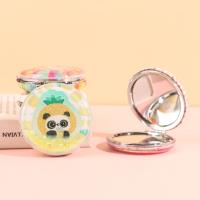 Mixed batch of discounted small mirrors