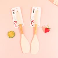 WEL697 Rubber-Plastic Wood-Handled Silicone Scraper
