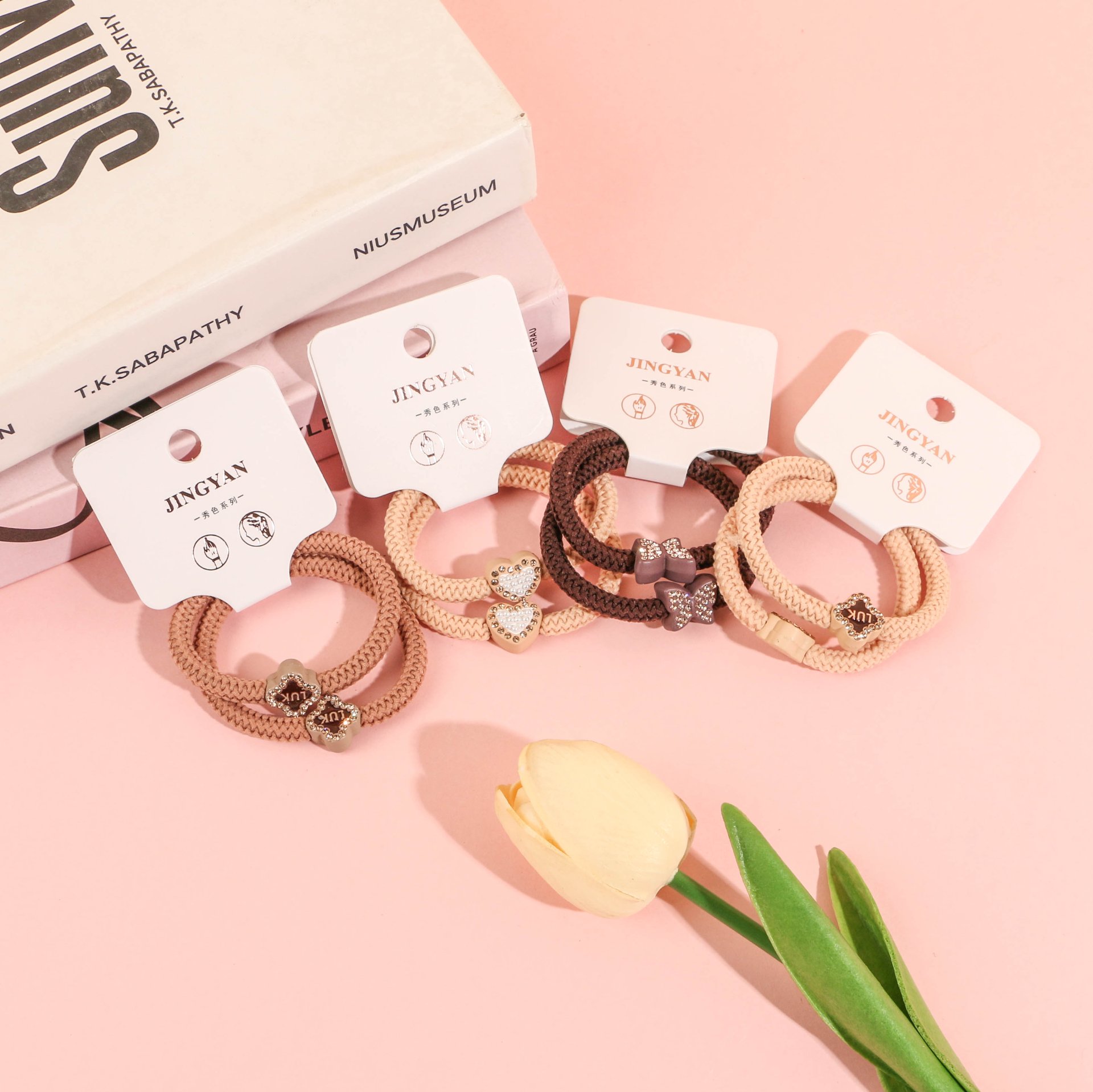 K88070 Milky Coffee-Colored Diamond-Embellished Beaded Combination Rubber Band