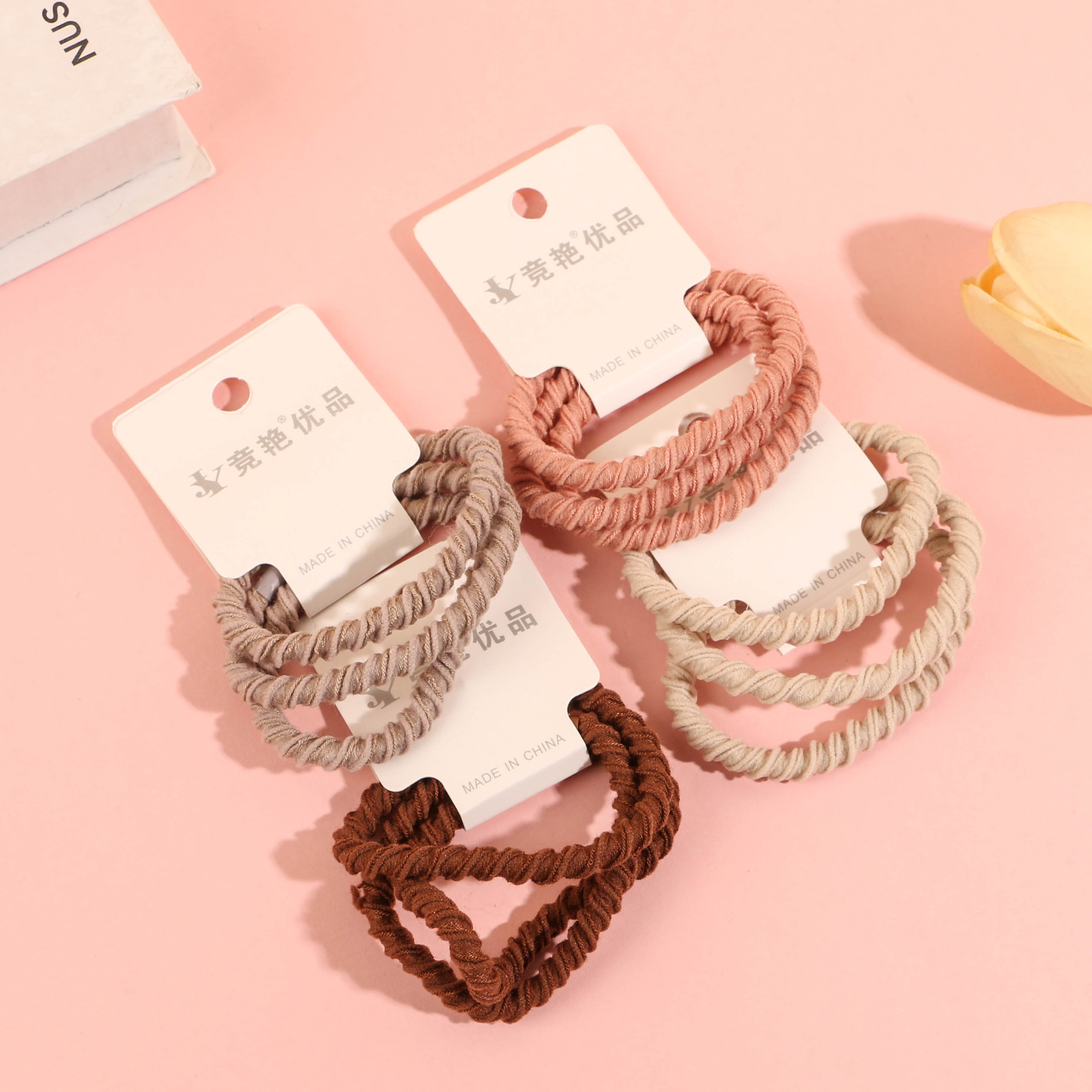 JY-50, three pairs of oatmeal-colored thick-knit socks